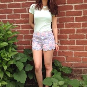 Floral Women's Scalloped Shorts